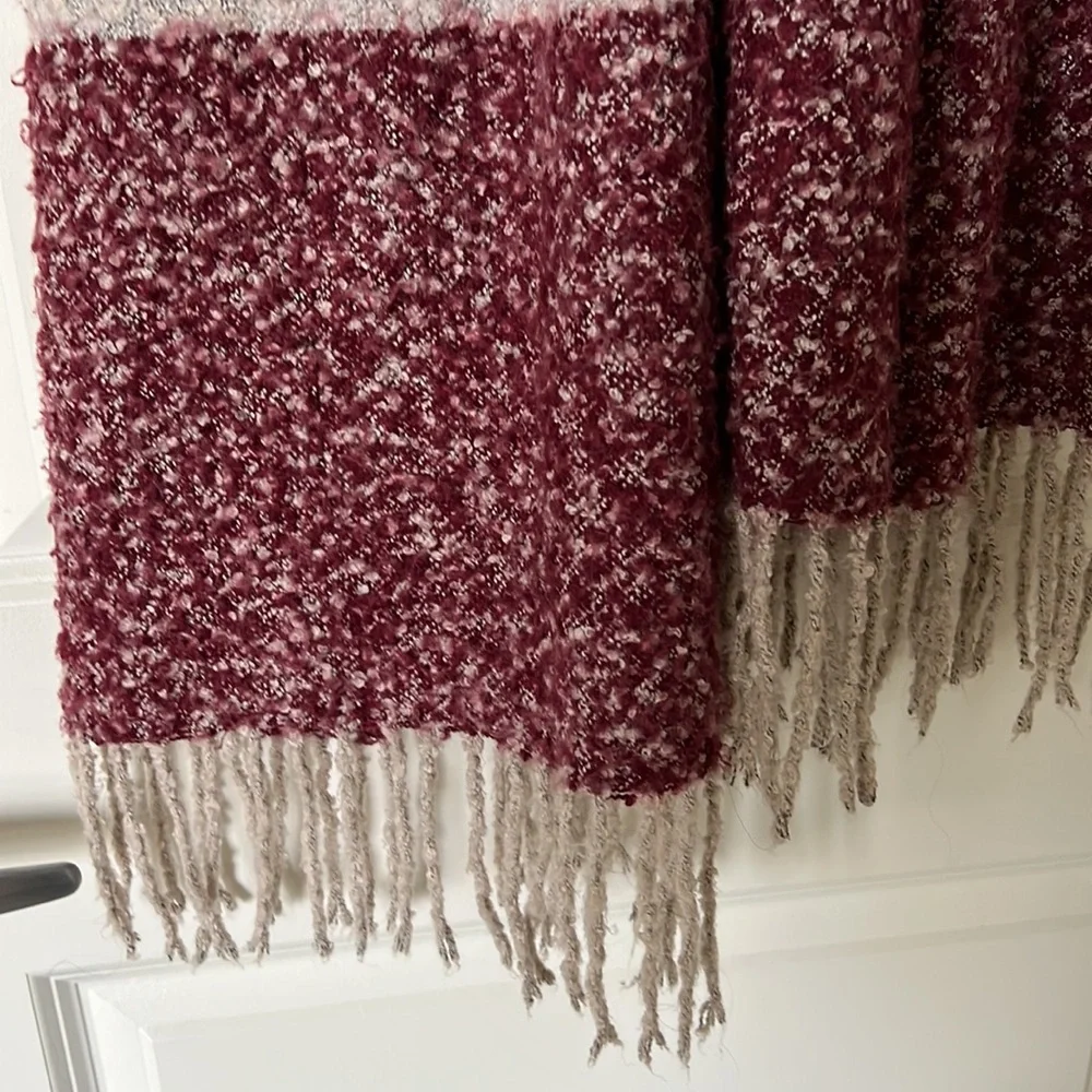 Red & Tan Scarf - Picture 2 of 3